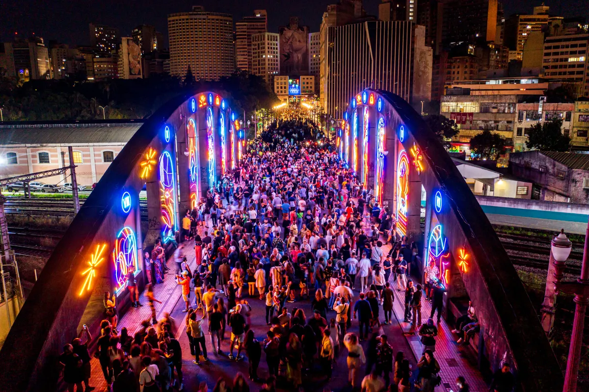 Templo da Luz - Neon Series